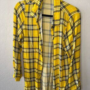 Women's yellow long button up. Size XL.